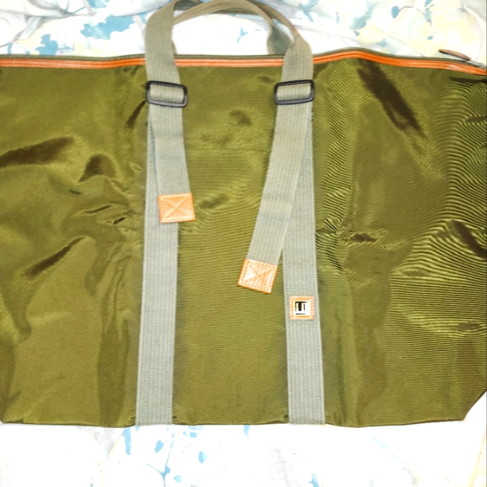 DUNHILL EUC Olive Green Travel Bag